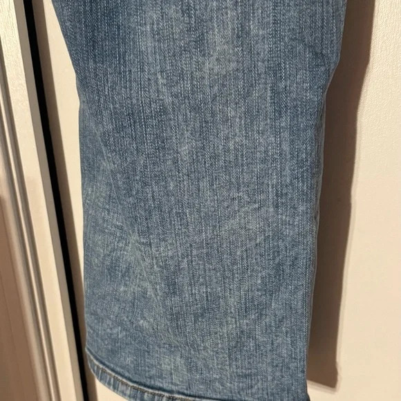 Torrid Women's Light Blue Straight Leg Jeans - Picture 11 of 15